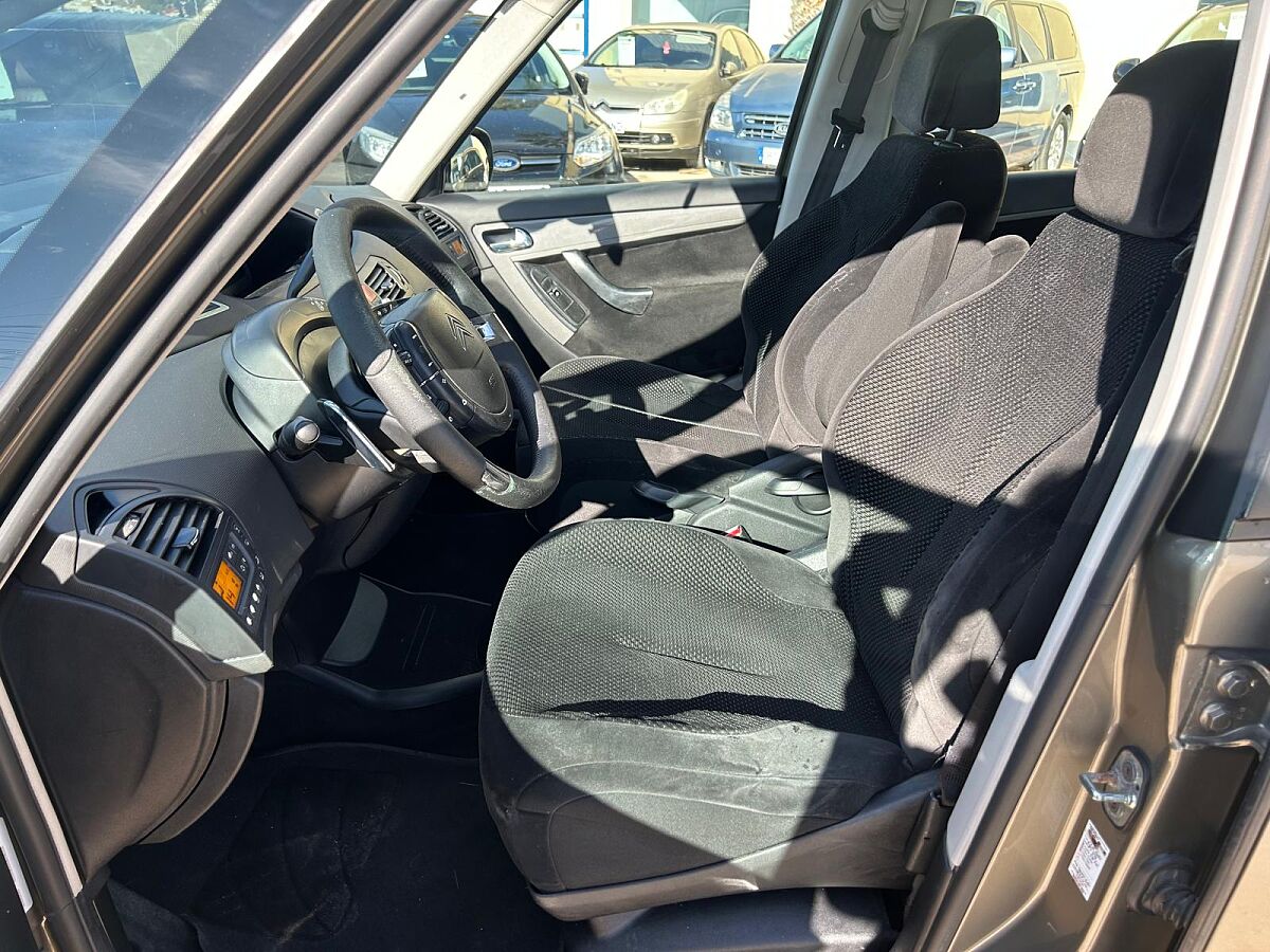 CITROEN C4 PICASSO EXCLUSIVE 1.6 HDI AUTO SPANISH LHD IN SPAIN 185000 MILES 2009